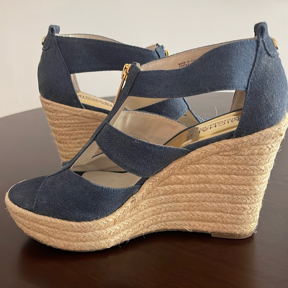 Michael Kors Damita Navy Wedge - size 6.5